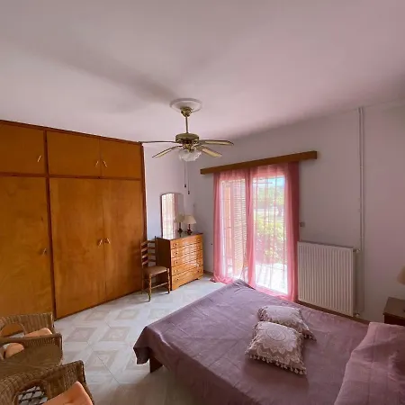La Casa Di Costa Feriehus *