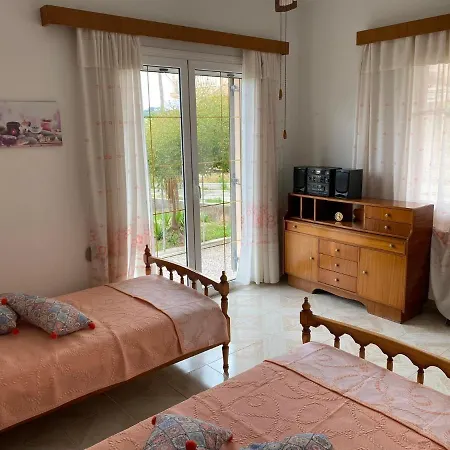 La Casa Di Costa Dhorizáta